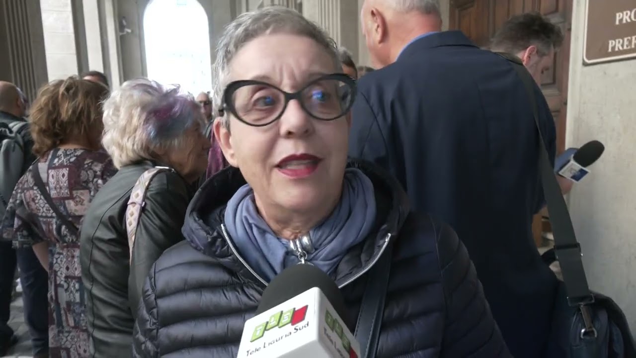 Trasporto locale, presidio dei sindaci e sciopero dei Cobas davanti alla prefettura