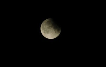 Eclissi di Luna, una serata astronomica alla Spezia