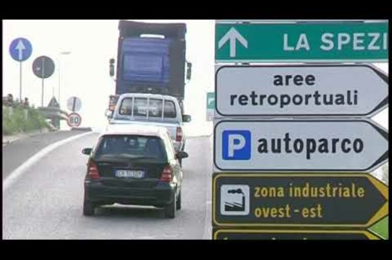 Autotrasportatori polemici con autorità portuale per “smart gate”