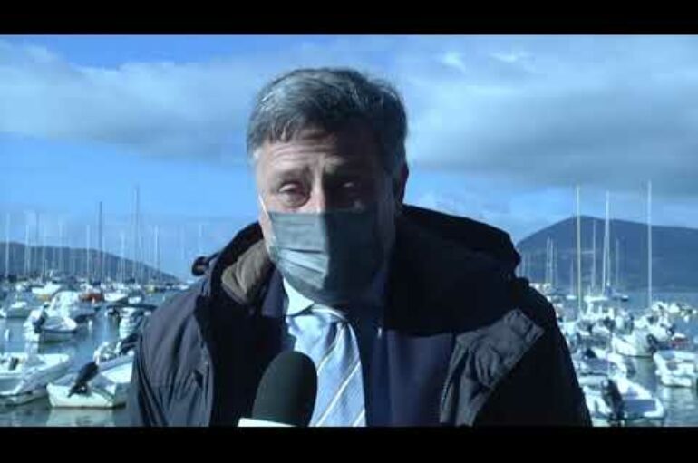 il sindaco Paoletti risponde alle polemiche sui pontili galleggianti a Lerici