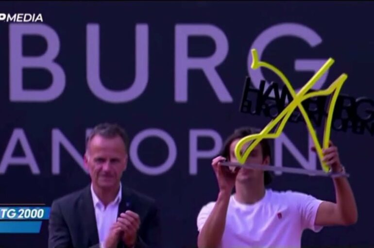 Tennis, Musetti vince ad Amburgo